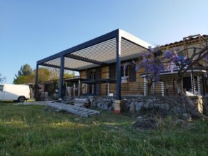 Installation de deux pergolas à Draguignan